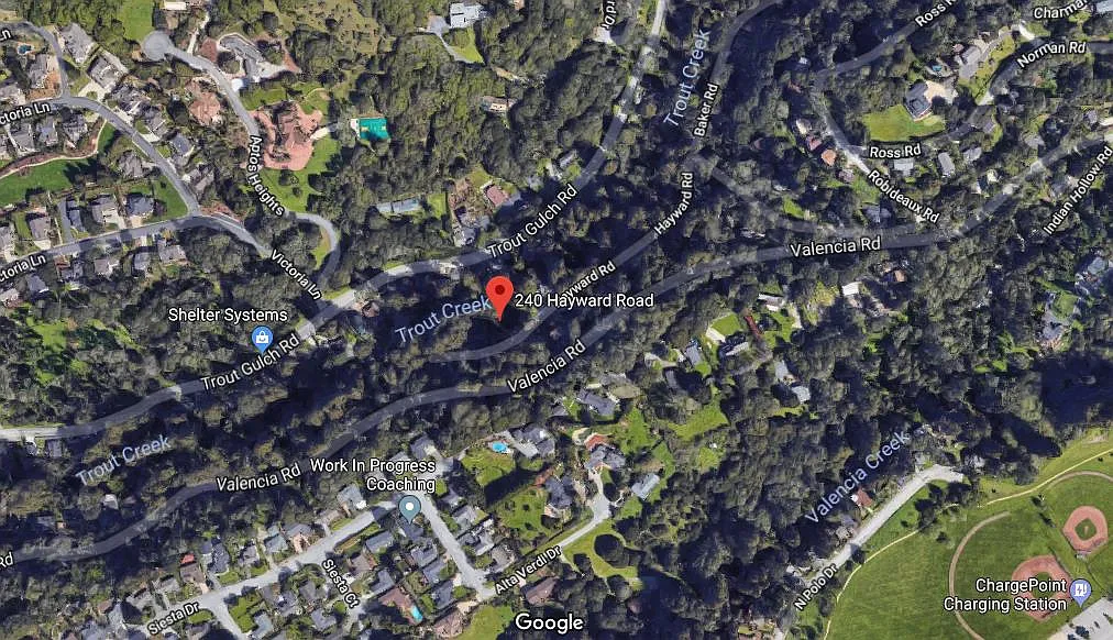 240 Hayward Rd photo 1