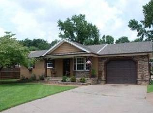 512 Lake Dr, Kernersville, NC 27284