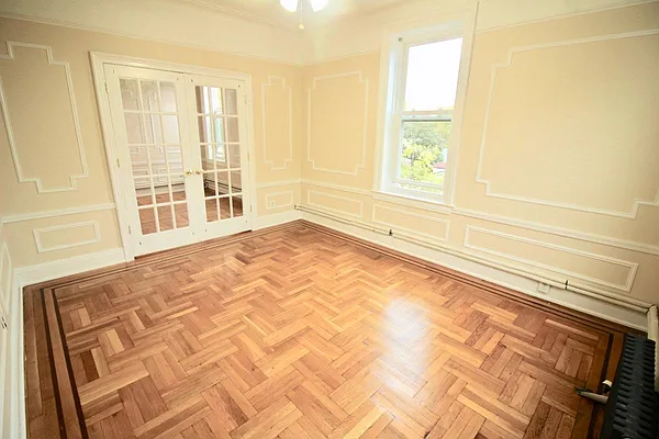 Rented by Solution Realty Services LLC | media 16