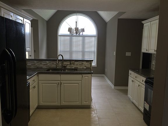 3rd image of 2255 Wisteria Place Dr