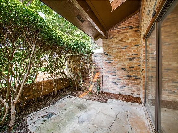 5th image of 6042 Glen Heather Dr
