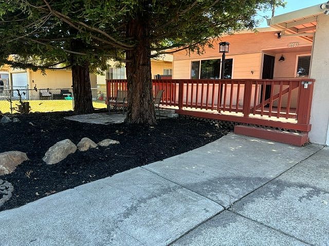 2nd image of 1665 San Diego St
