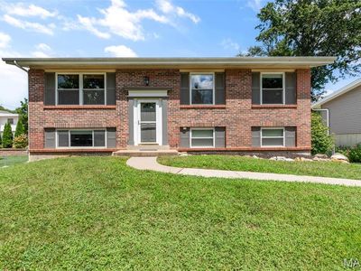 1027 Villaview Dr, Manchester, MO, 63021