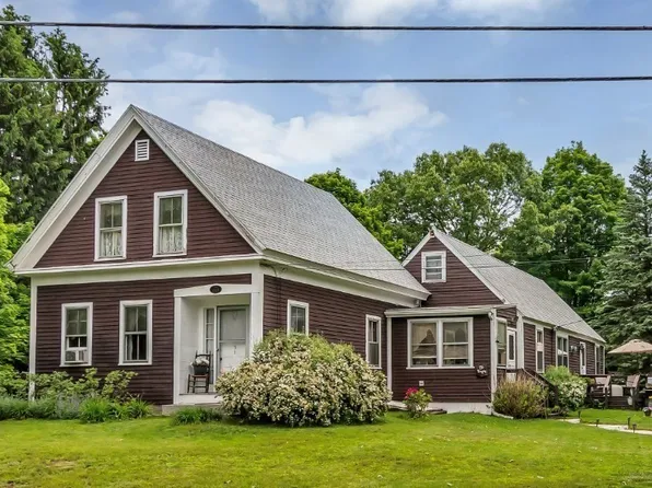 53 Long Pond Rd, Tyngsboro, MA 01879