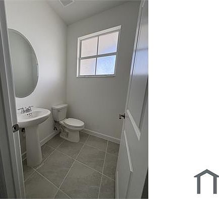 3rd image of 2708 SE 26th Ave