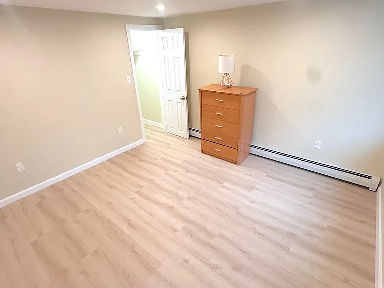 39 Cottage St — Photo 13