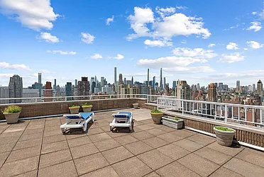 Rented by Level Group