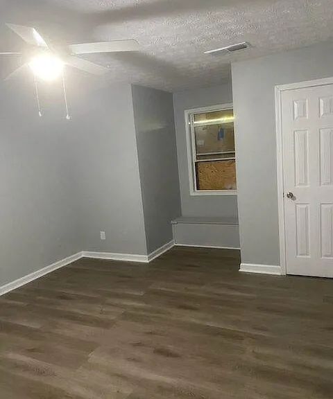1136 Summer Brook Rd — Photo 5