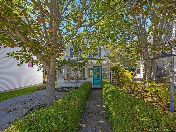 3rd image of 144 Frederick St