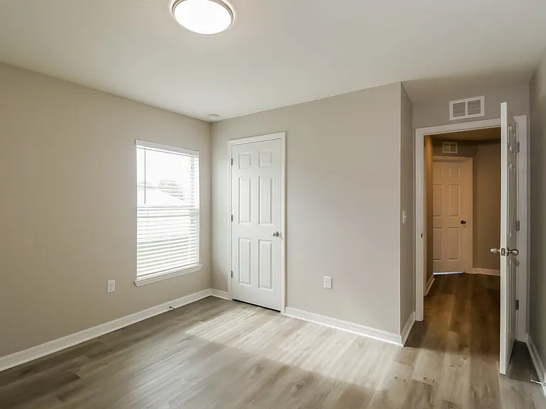 6742 Wirevine Dr — Photo 15