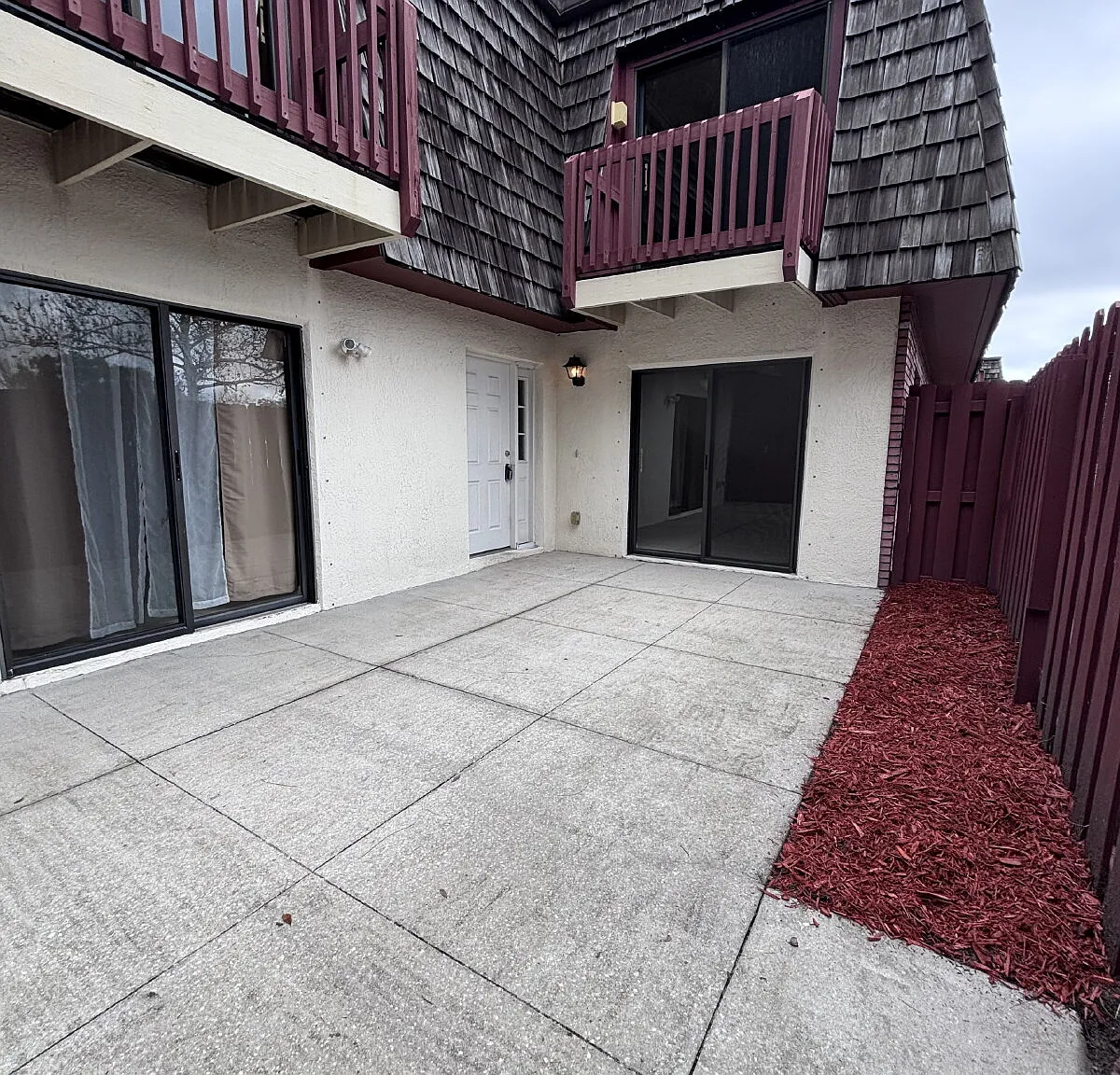 2 bed, 2.5 bath, 1288 sqft, $1,700 — Photo 4