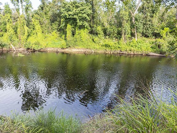 2nd image of 3277 NE Chervil Dr