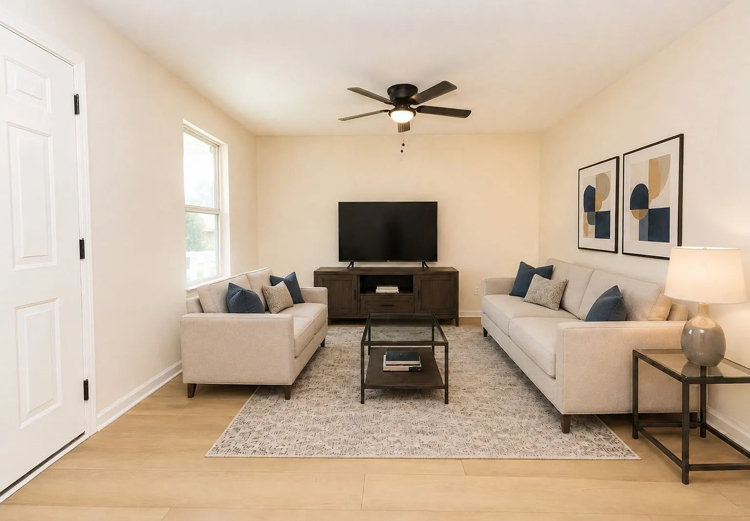 4 bed, 2.0 bath, 1248 sqft, $1,845 — Photo 2