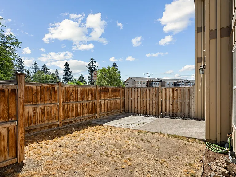 1064 SE Leonel Ln — Photo 45