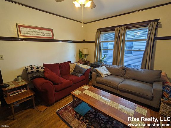 118 Myrtle #1 Waltham Unit Photo 4