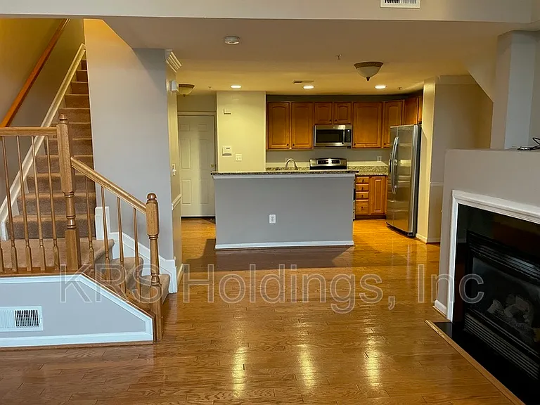 14217 Saint Germain Dr #19 — Photo 17