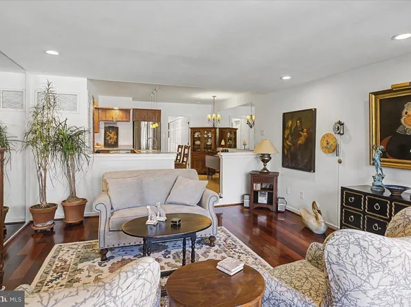 28 Riverhill, New Hope, PA 18938