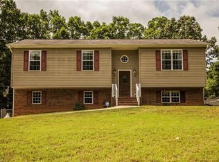 209 Susan Dr, Lexington, NC 27295