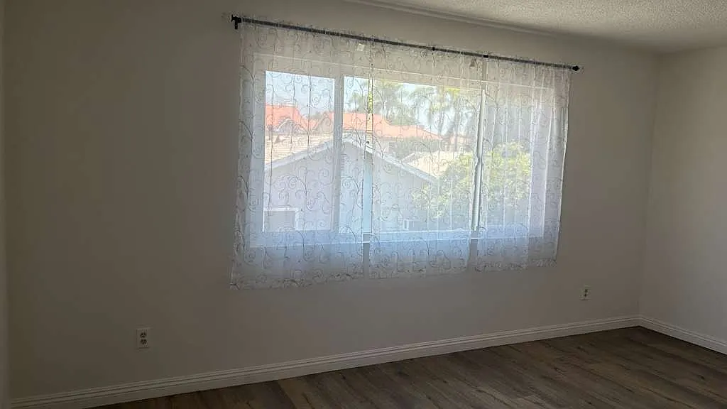 5809 1/2 Encinita Ave — Photo 3