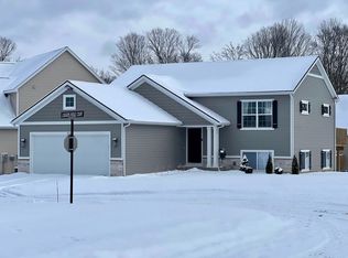 6565 Loggers Ridge Run SE, Caledonia, MI 49316