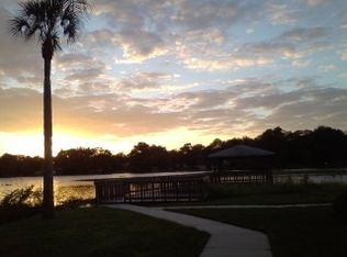 4137 Dolphin Dr, Tampa, FL 33617