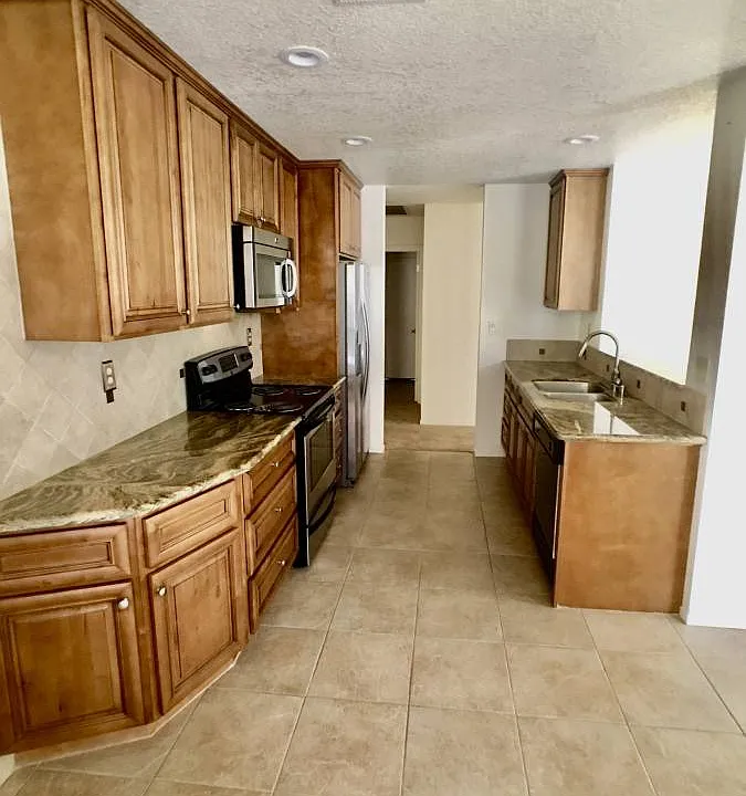 Kitchen 2