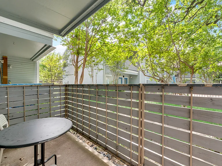 Evergreen St — Photo 14