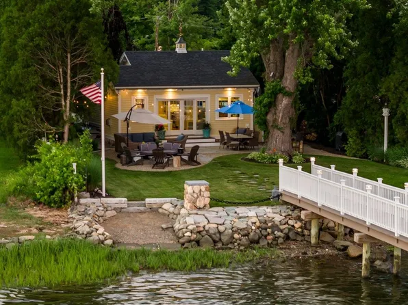 7 Boston Harbor Road, Dover, NH 03820
