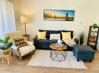 1707 Brockton Ave, Los Angeles, CA 90025