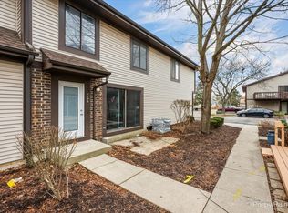 1804 Raintree Ct #1804, Sycamore, IL 60178