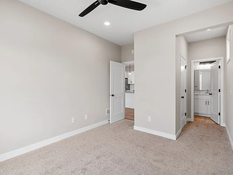 Canvas at Inver Grove Heights — Photo 24