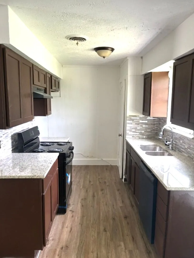 2980 US 69 — Photo 3