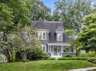12 Winsor Pl, Glen Ridge, NJ 07028