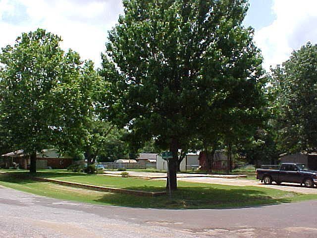 1st image of 1600 S Town & Country Dr W