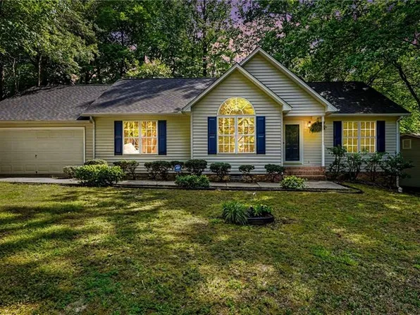 85 Lowery Dr, Thomasville, NC 27360