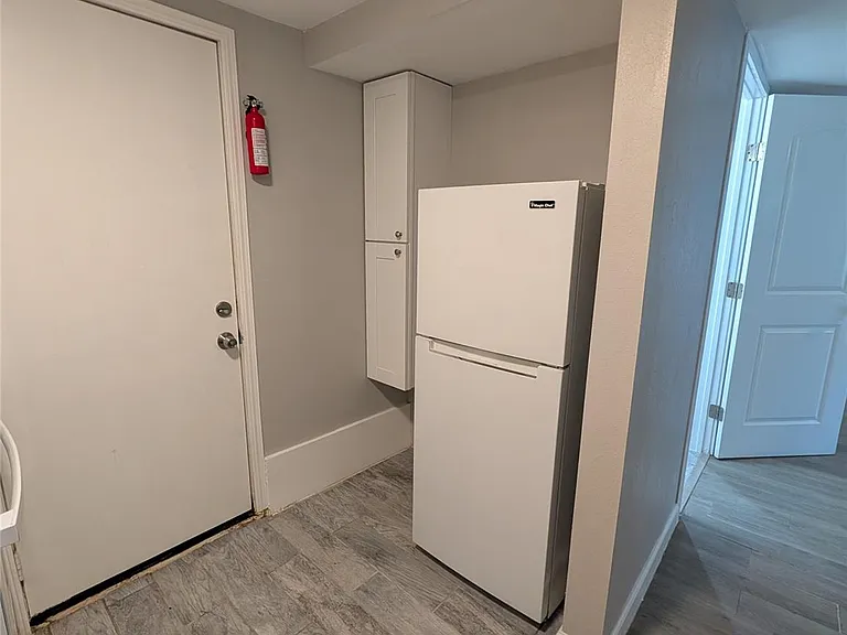 507 Enid St #A — Photo 6