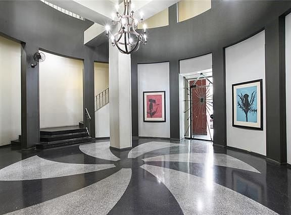 2nd image of 330 Julia St #516