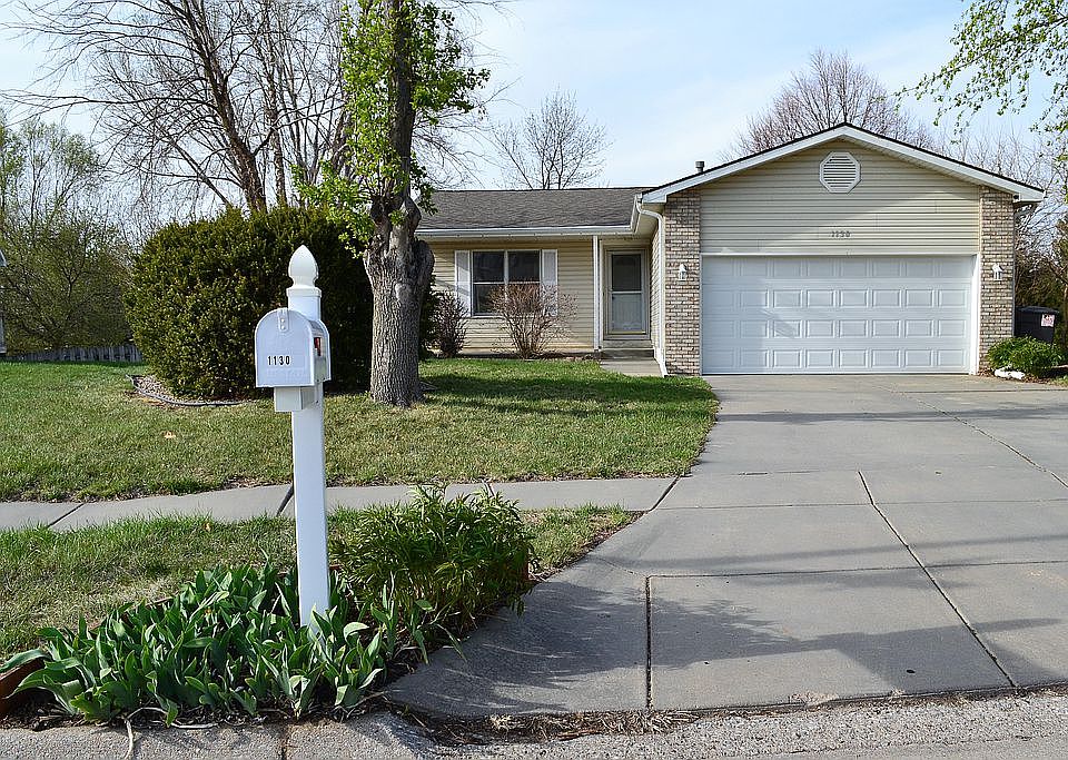 1st image of 1130 W Leon Dr