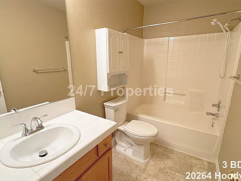 20264 Hoodview Ave — Photo 8