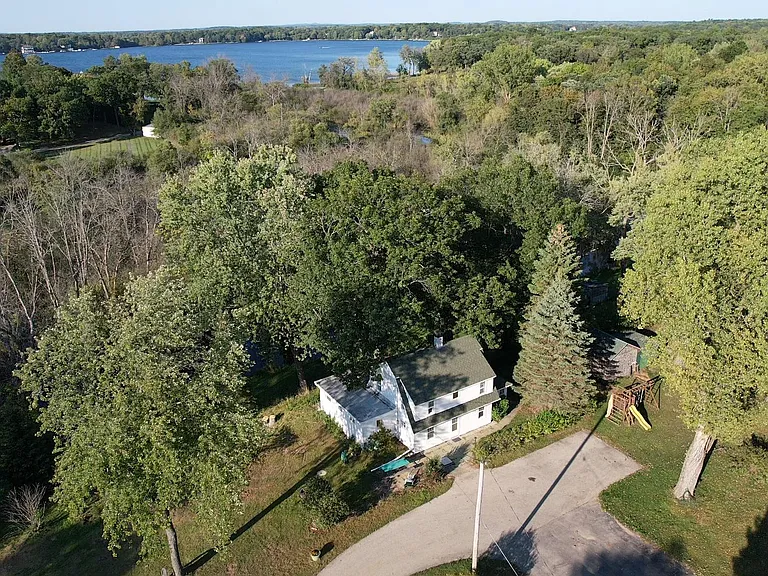 36010 Lalumiere Rd — Photo 11