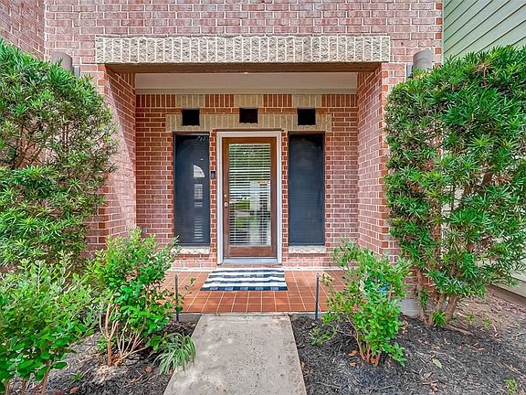 4th image of 5654 Valerie St