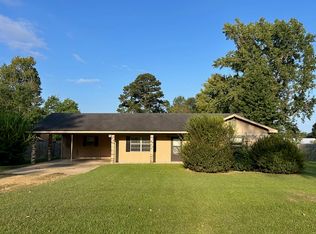 804 Donna Ln, Columbus, MS 39702