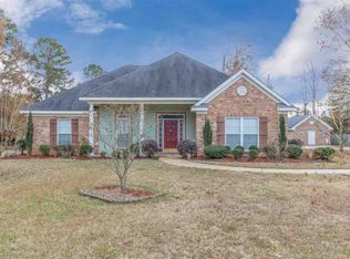 161 Lacey Cir, Florence, MS 39073