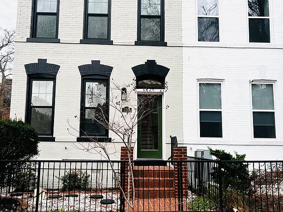 2nd image of 116 Thomas St NW