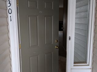 6010 Winterpointe Ln APT 301, Raleigh, NC 27606