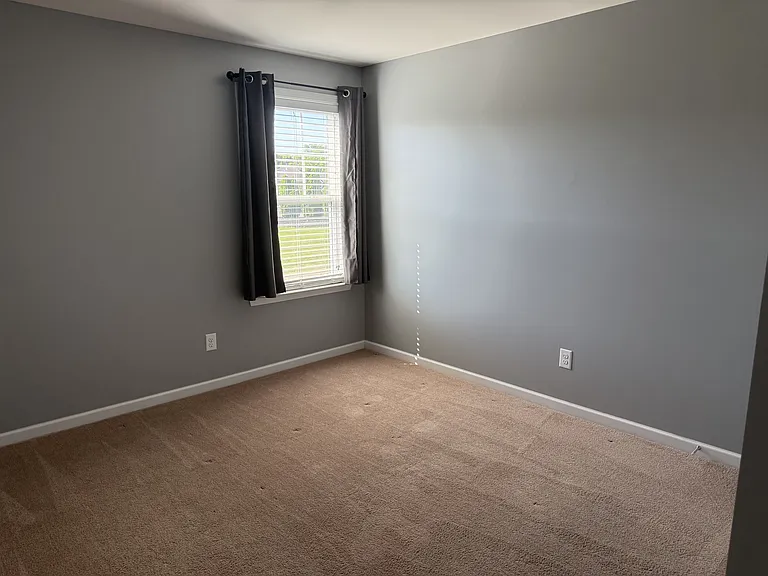 605 Foster Ln — Photo 15