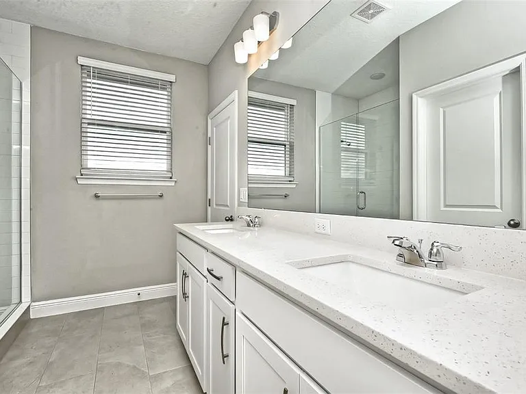 2941 Voyager Ave — Photo 19