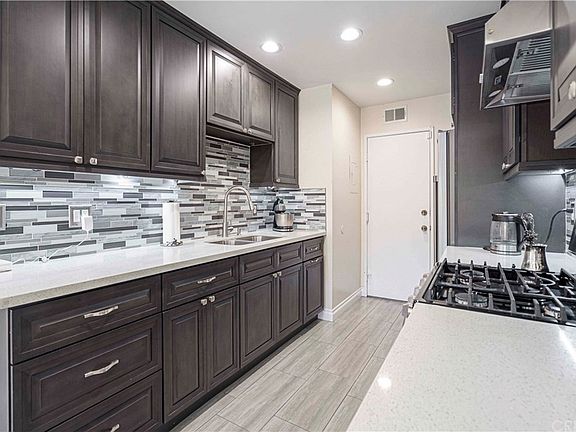5th image of 12317 Runnymede St Unit 1