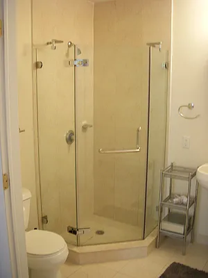 Rented by Avenue Real Estate | media 10