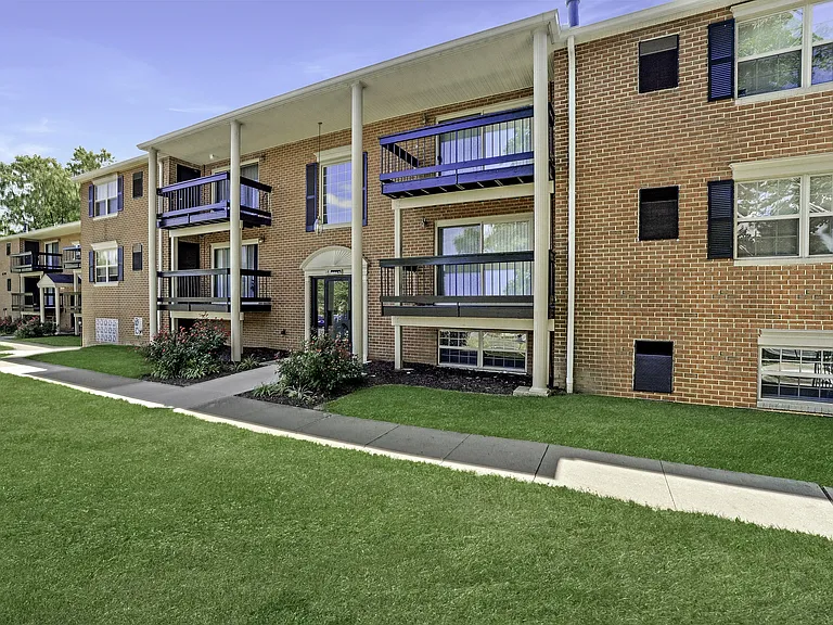 The Preserve at Owings Crossing Apartment Homes — Photo 24